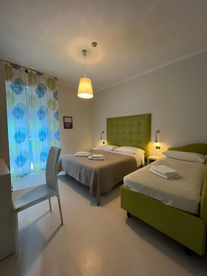 Hotel Leonardo 체제나티코 외부 사진