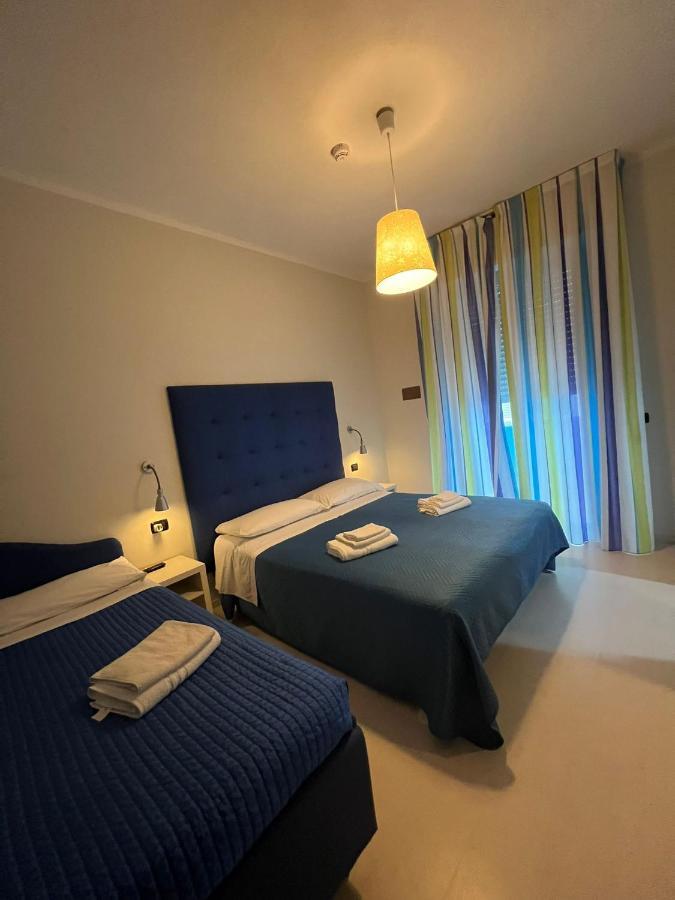 Hotel Leonardo 체제나티코 외부 사진