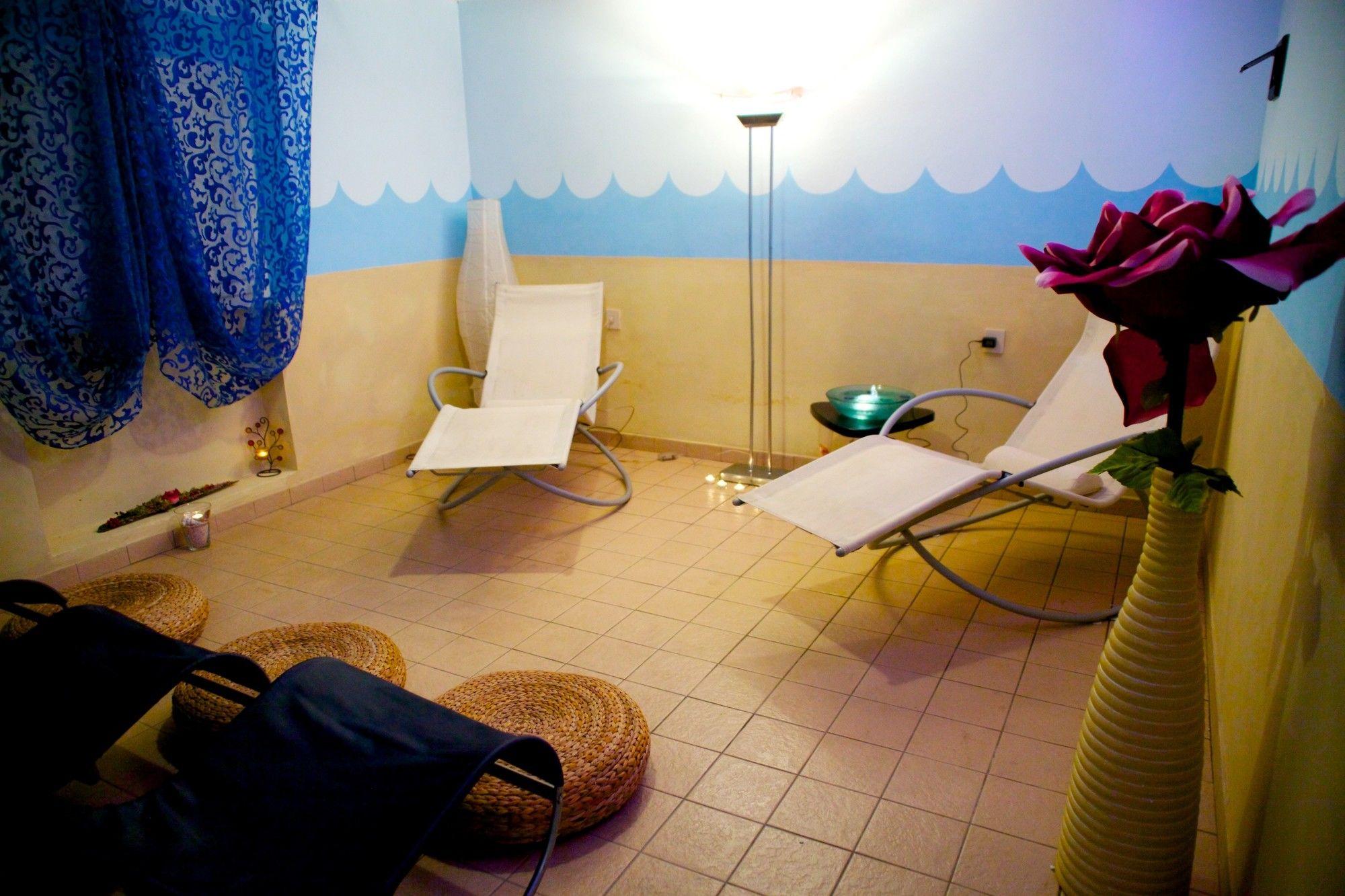 Hotel Leonardo 체제나티코 외부 사진