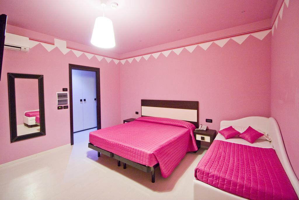 Hotel Leonardo 체제나티코 객실 사진