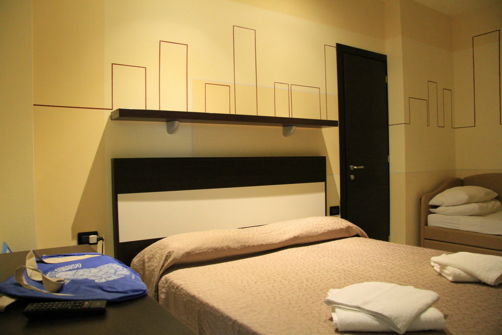 Hotel Leonardo 체제나티코 외부 사진